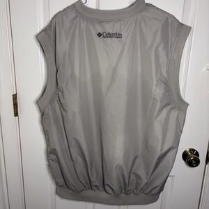 Columbia Men's Sleeveless Pullover Vest‎ Size Large Beige Sportswear